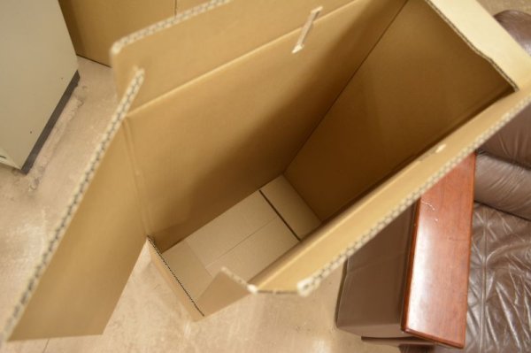 画像4: 引越・保管用ハンガー吊ダンボール箱（3~4着） 520×225×907mm 「10セット」