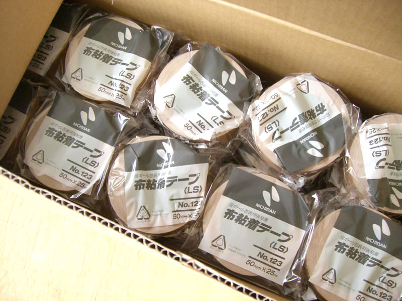 ニチバンNo.123 布テープ50mm×25M「1巻」 | 段ボール箱と梱包資材のIn The Box（インザボックス）